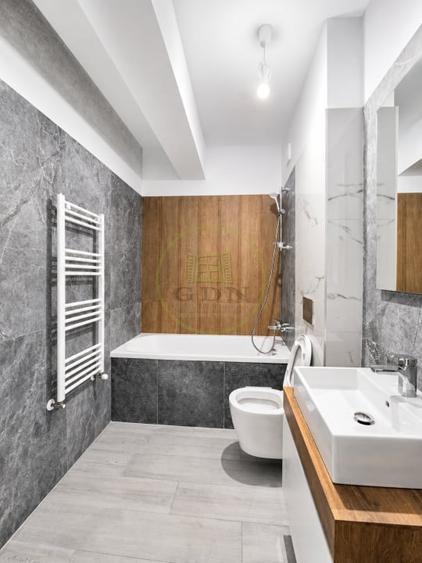 Apartament cu 3 camere decomandat, mobilat în Tractorul