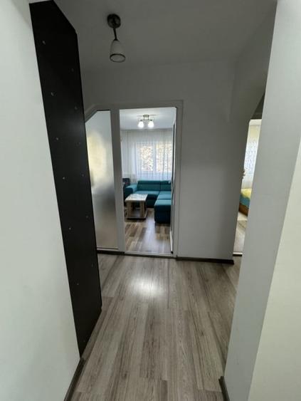 Apartament cu 4 camere decomandat, mobilat în 9 Mai