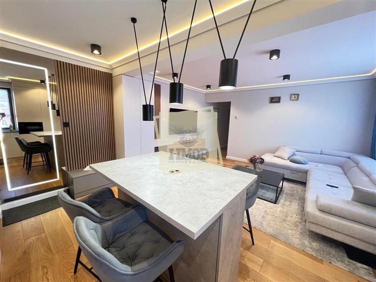 Apartament cu 3 camere decomandat, mobilat în Hipodrom 1