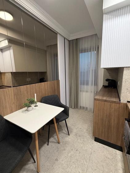 Apartament cu 2 camere decomandat în Băneasa