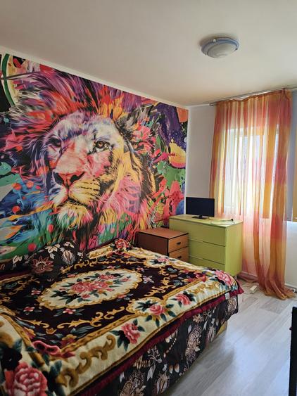 Apartament cu 3 camere decomandat în Tomis Nord