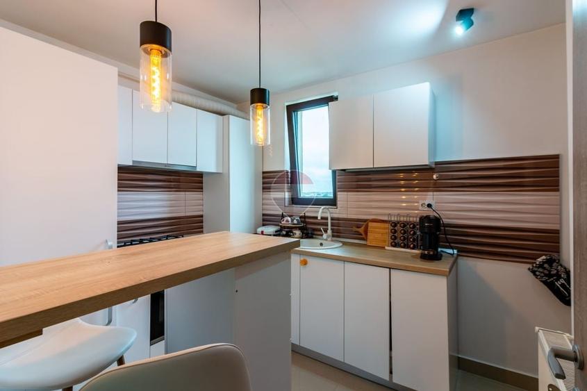 Apartament cu 2 camere decomandat în Central