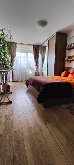 Apartament cu 3 camere decomandat, mobilat în Central