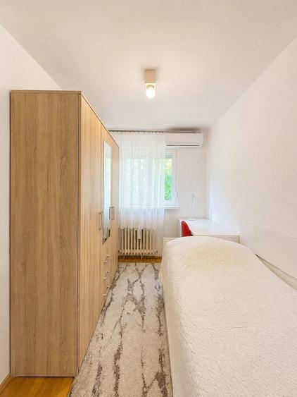 Apartament cu 3 camere semidecomandat în Circumvalațiunii
