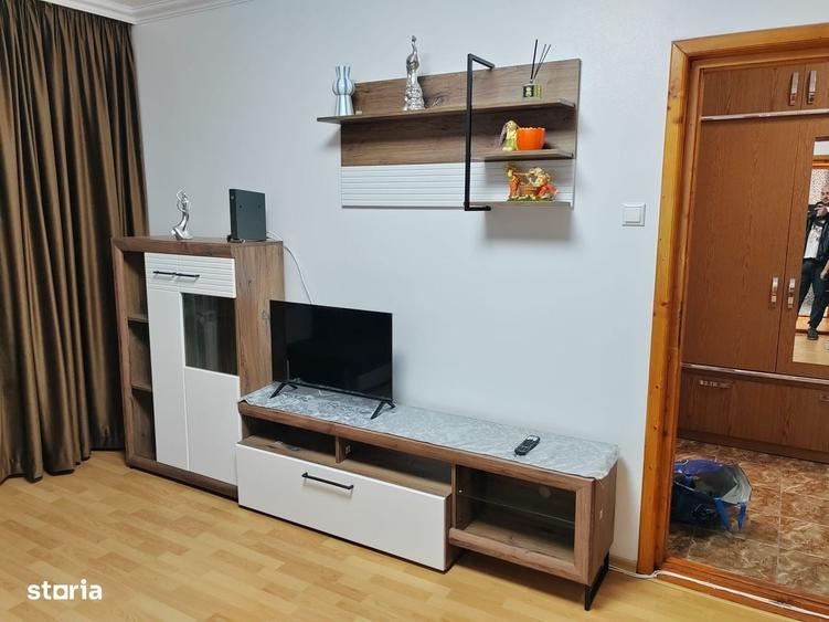 Apartament cu 2 camere decomandat în George Enescu