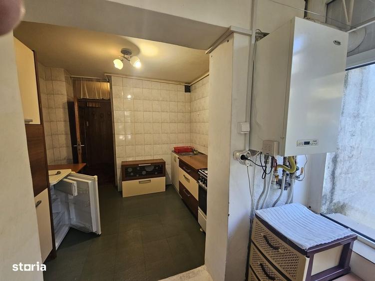 Apartament cu 2 camere decomandat în Eremia