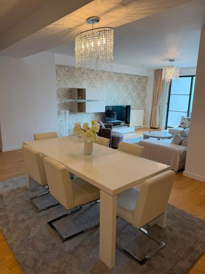 Apartament cu 3 camere, mobilat în Pipera