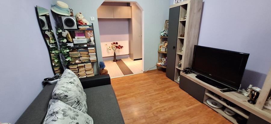 Apartament cu 3 camere decomandat în Dorobanți