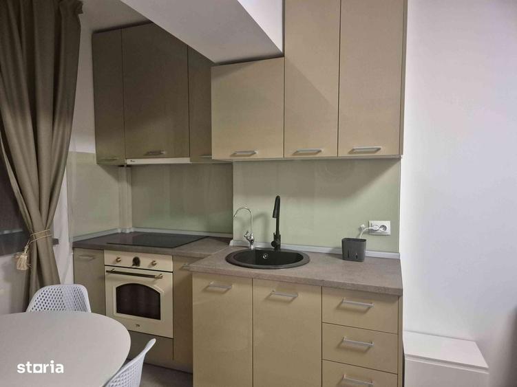 Apartament cu 2 camere decomandat în Splaiul Unirii
