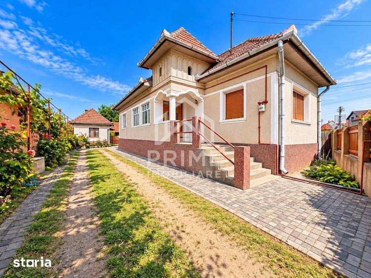 Casă cu 3 camere cu Teren 1900 Mp în Central