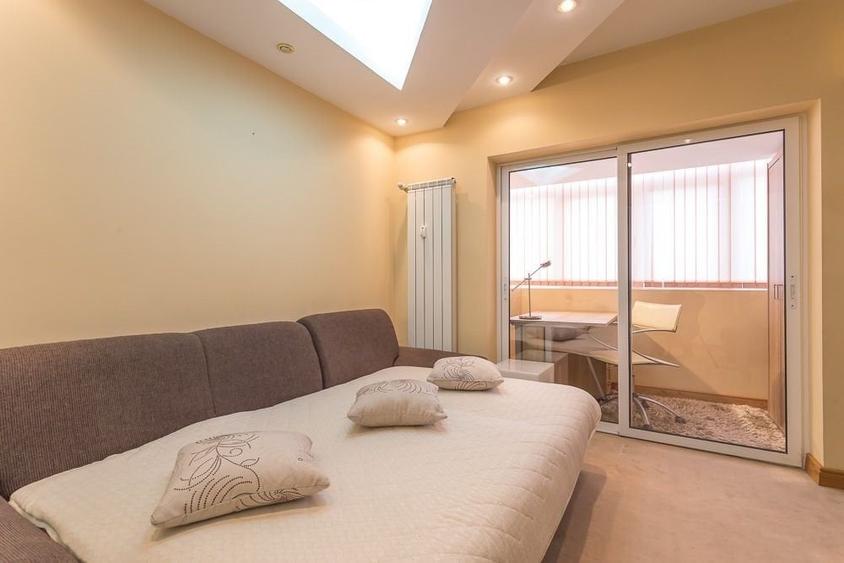 Apartament cu 4 camere decomandat, mobilat în Libertății