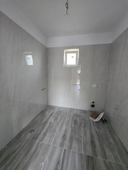 Casă cu 3 camere cu Teren 300 Mp în Sânandrei