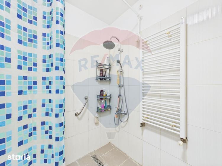 Casă cu 5 camere cu Teren 356 Mp în Bucureștii Noi