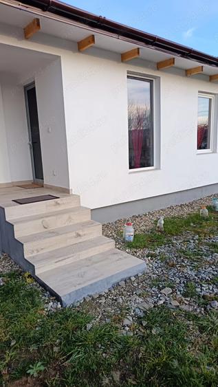 Casă cu 3 camere cu Teren 300 Mp în Livezile