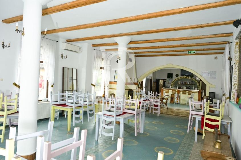 Casă cu 9 camere cu Canalizare în Băile Felix