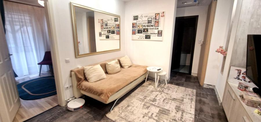 Apartament cu 3 camere decomandat, mobilat în Șelimbăr