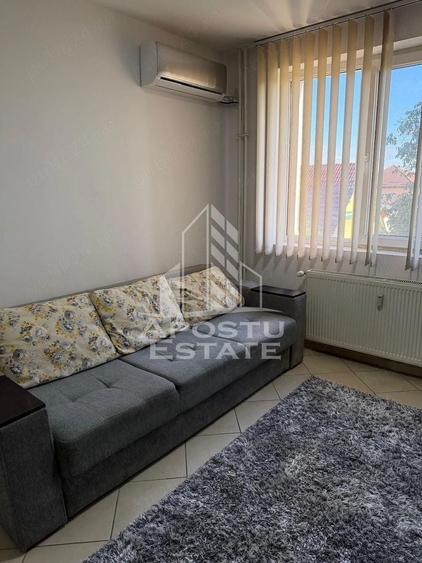 Garsonieră nedecomandată, mobilată în Lipovei