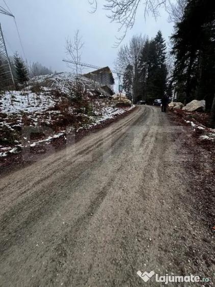 Teren de 4000 mp, în Calea Moroieni