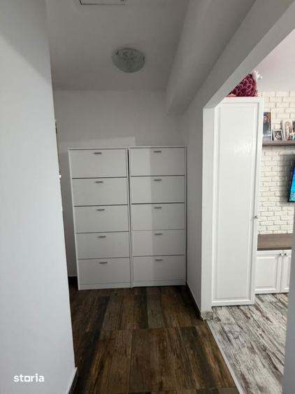 Apartament cu 3 camere, mobilat în Central