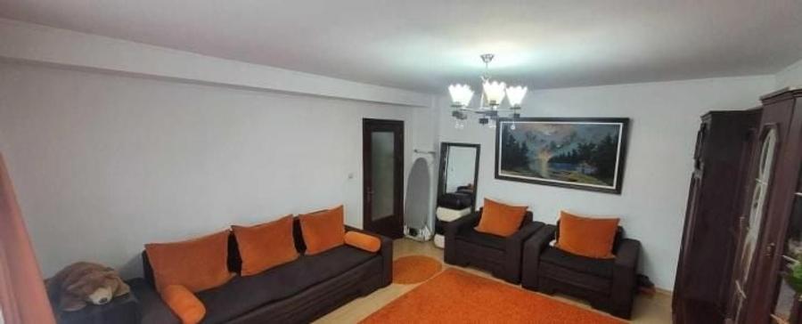 Apartament cu 2 camere decomandat, mobilat în Tomis Nord