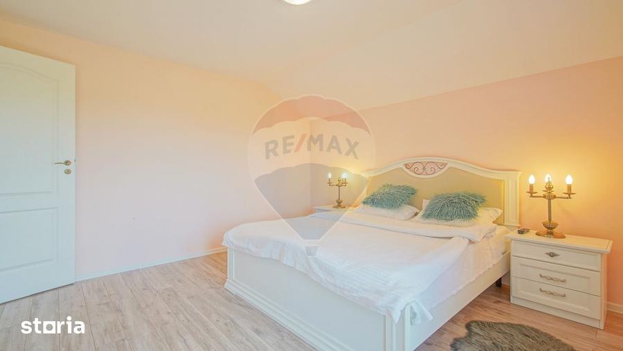 Casă cu 4 camere cu Teren 534 Mp în IAR
