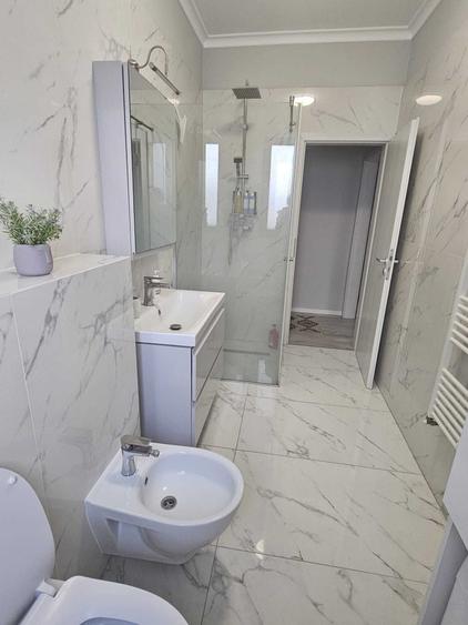 Apartament cu 2 camere semidecomandat în Giroc