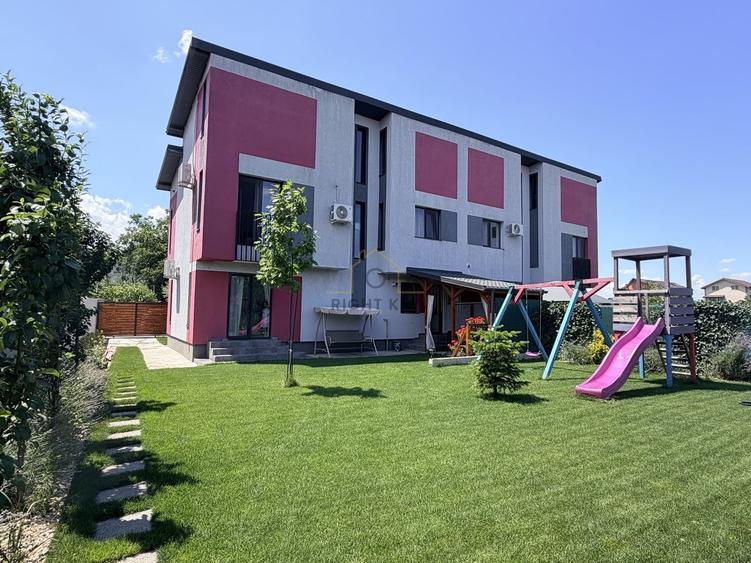 Duplex cu 6 camere cu Canalizare în Domnești