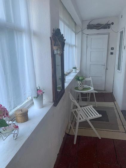 Casă cu 4 camere cu Teren 2360 Mp în Central