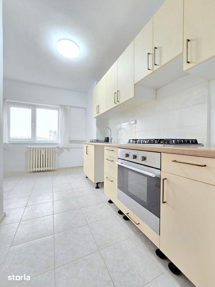 Apartament cu 3 camere decomandat în Decebal