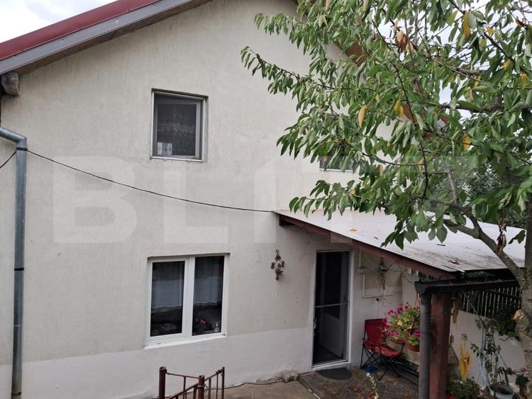 Casă individuală cu 4 camere cu Garaj în Câmpenești