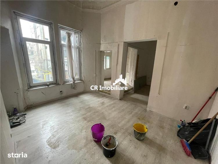 Apartament cu 2 camere semidecomandat în Gara de Nord