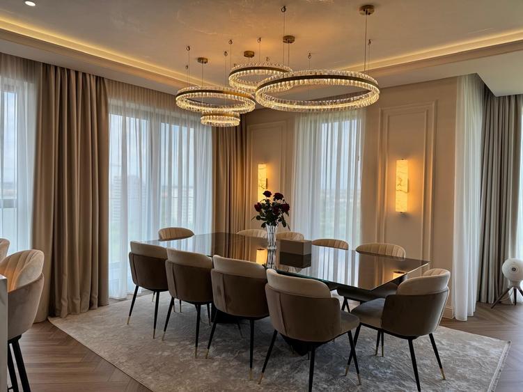 Apartament cu 4 camere decomandat în Aviației