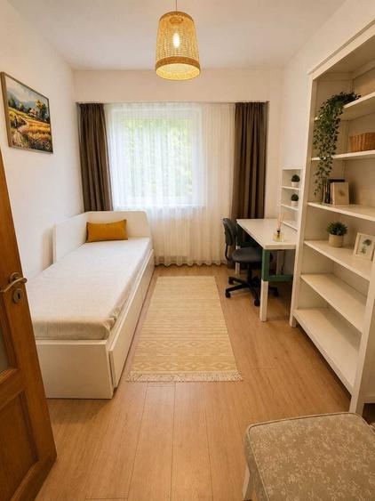 Apartament cu 3 camere decomandat în Drumul Taberei