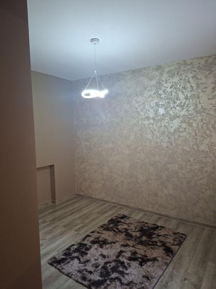 Apartament cu 3 camere semidecomandat în Popoveni