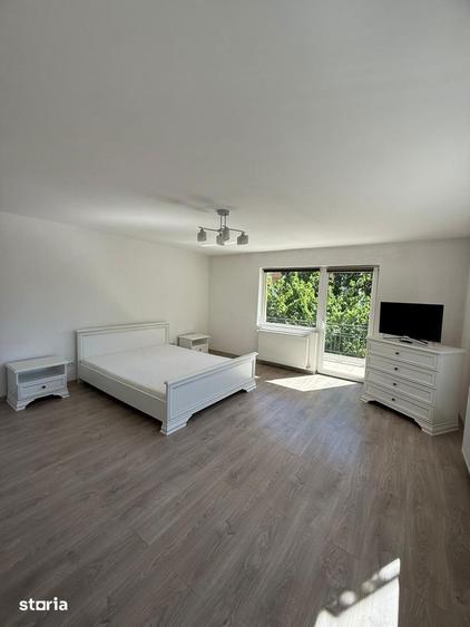 Apartament cu 2 camere decomandat în Între Lacuri