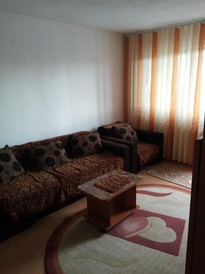 Apartament cu 2 camere decomandat în Exterior Vest