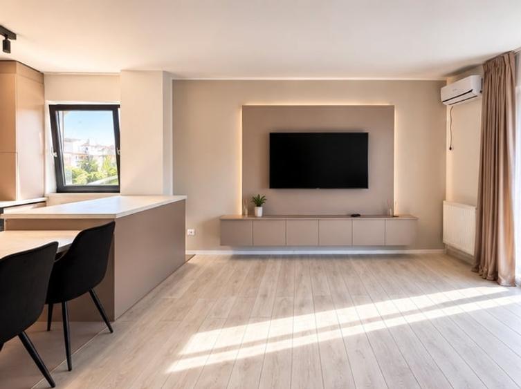 Apartament cu 3 camere semidecomandat, mobilat în Zorilor