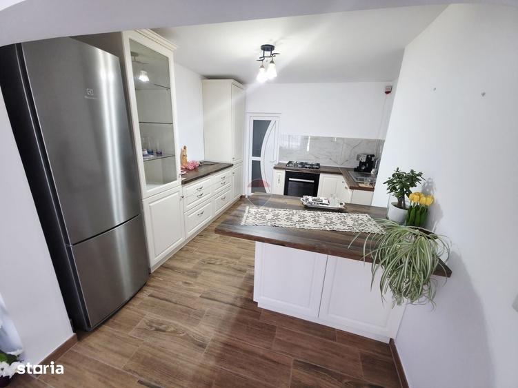 Casă cu 3 camere în Central
