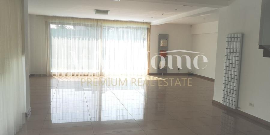 Casă individuală cu 5 camere cu Piscina în Iancu Nicolae
