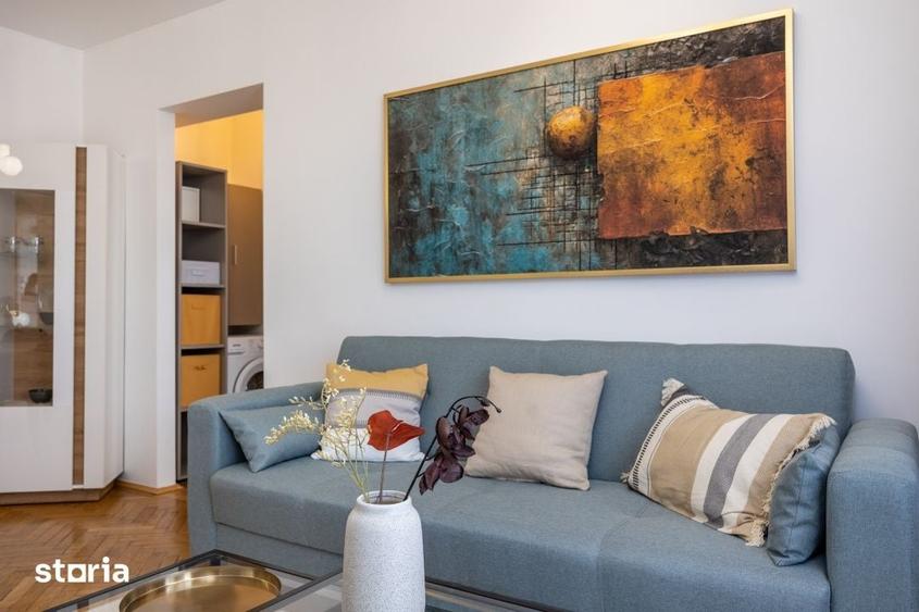 Apartament cu 3 camere în Romană