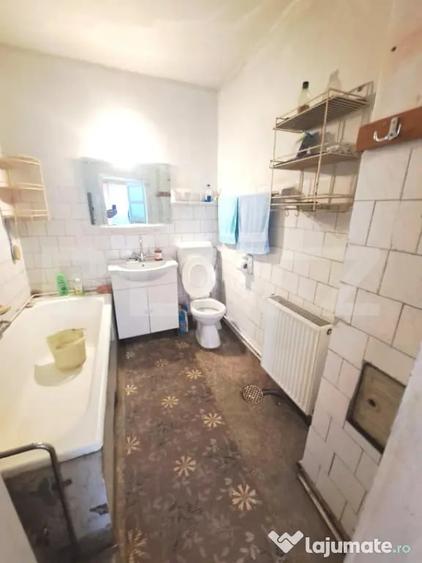 Casă cu 2 camere cu Teren 240 Mp în Cernatu