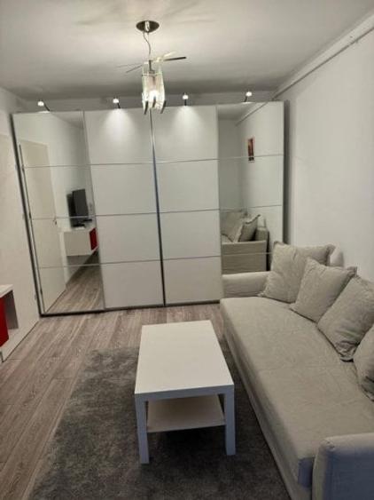 Apartament cu 2 camere decomandat, mobilat în Theodor Pallady