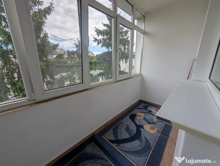 Apartament cu 2 camere decomandat în Energiei