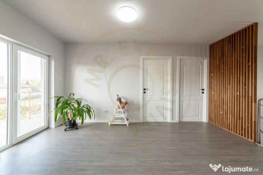 Casă cu 7 camere cu Teren 7829 Mp în Cuca