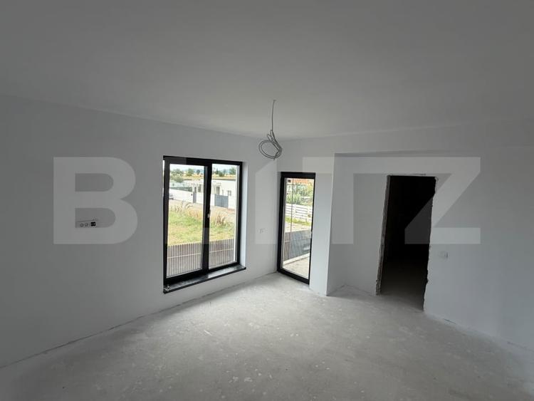 Casă individuală cu 5 camere cu Teren 450 Mp în Electroprecizia