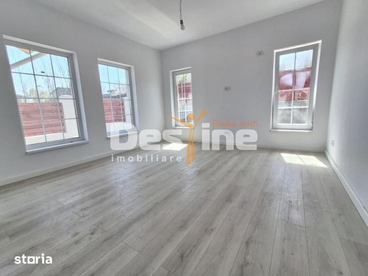 Casă cu 4 camere cu Teren 412 Mp în Miroslava