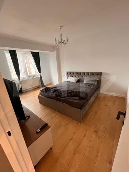 Apartament cu 2 camere semidecomandat, mobilat în Est — fotografia 1