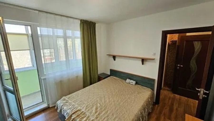 Apartament cu 2 camere semidecomandat, mobilat în Podu Roș