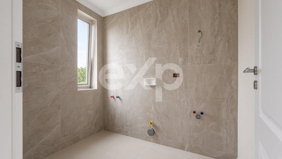Duplex cu 5 camere cu Teren 315 Mp în Giarmata