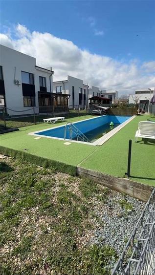 Casă cu 3 camere cu Canalizare în Câmpineanca